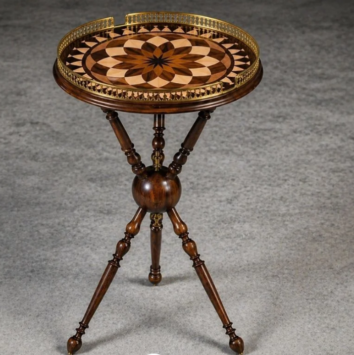 TAVOLINO IN NOCE CON PIANO IN INTARSIO ARTIGIANALE