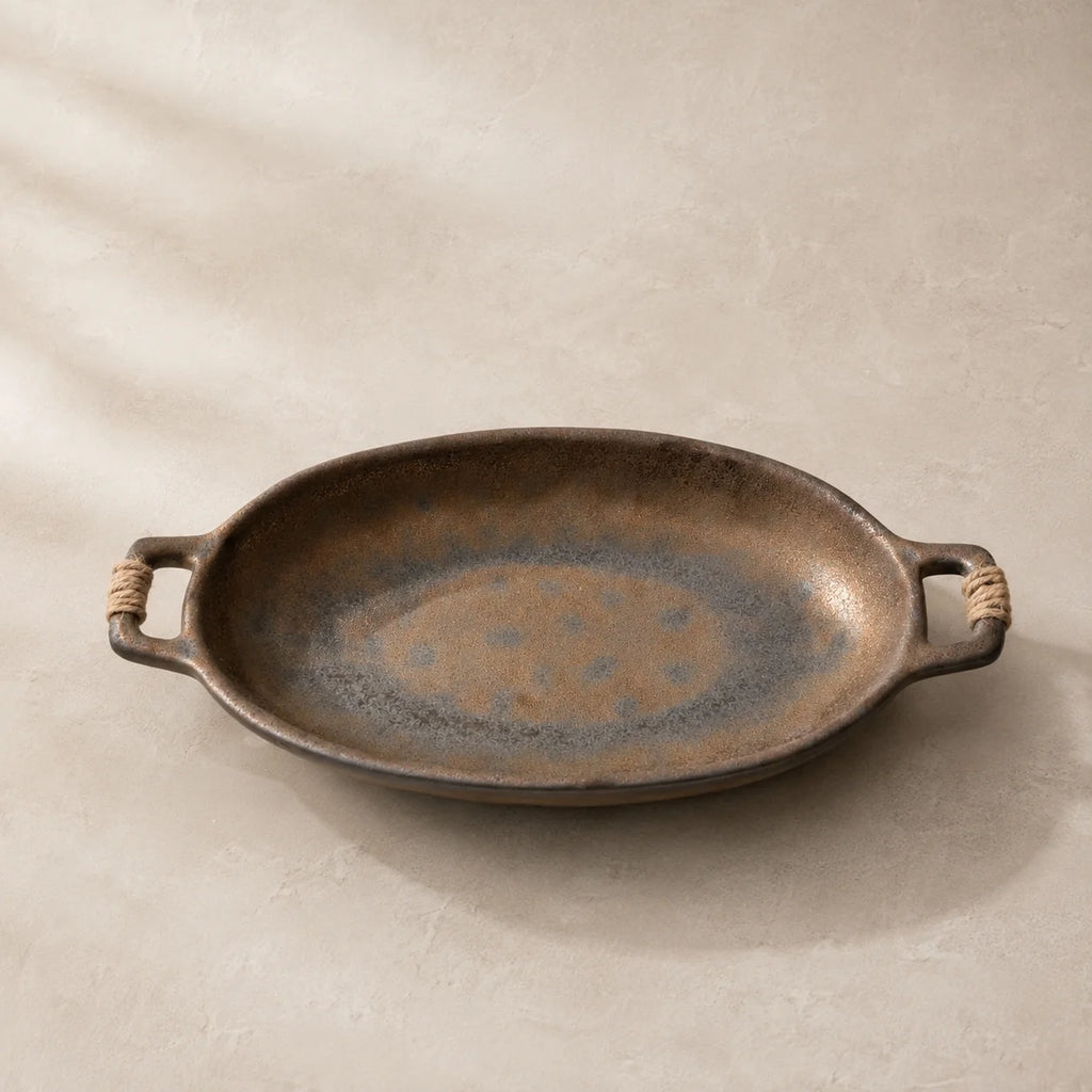 VASSOIO OVALE IN GRES NERO CON MANICI IN CORDA 27,5 × 15 CM