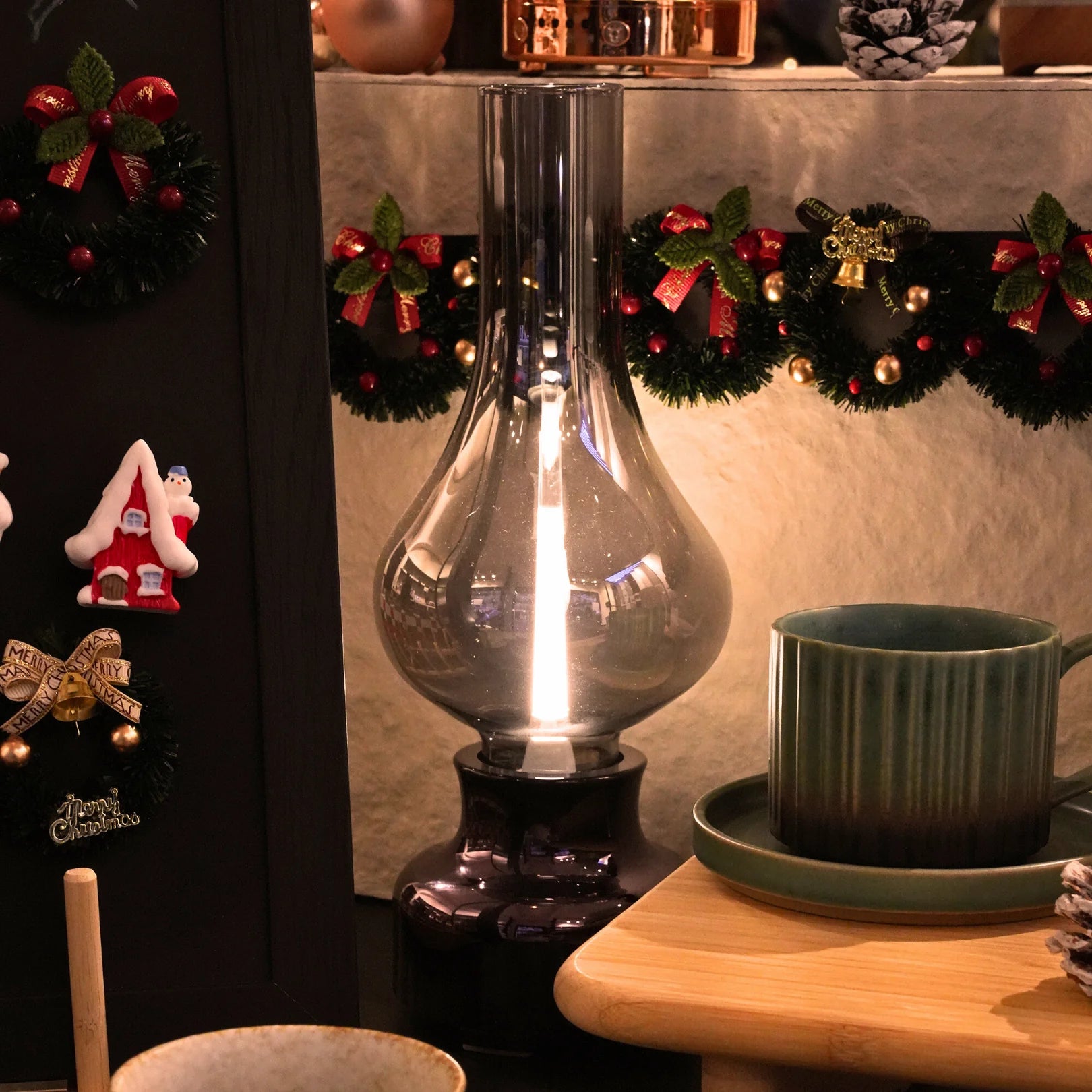 LAMPADA DA TAVOLO LED IN VETRO FUMÉ CON LUCE REGOLABILE